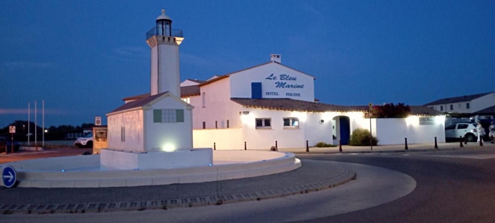 Hotel Le Bleu Marine Сент-Марі-де-ла-Мер Екстер'єр фото